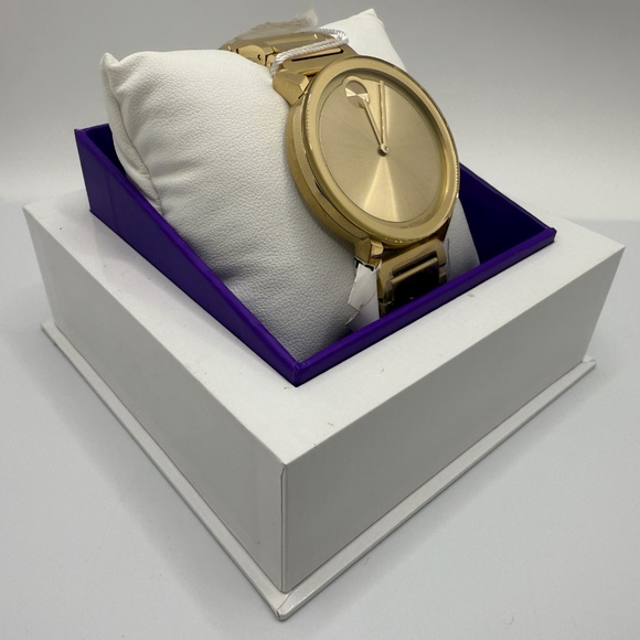 NWT-MOVADO GOLD WATCH! main image 5